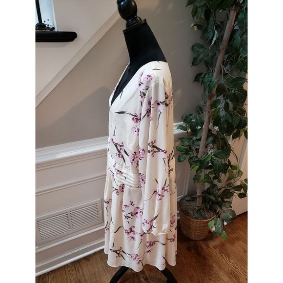 FTF Dress Women Size 2X White Pink Floral Long Sleeve V Neck Polyester Elegant - Picture 7 of 12